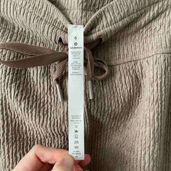 Lululemon Retreat Yourself Crop Wide Leg Pants Heathered Soft Sand Brown 6 - Picture 9 of 10